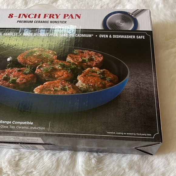 New in original box 8-inch premium ceramic nonstick fry pan with stay-cool handβ - Picture 5 of 9